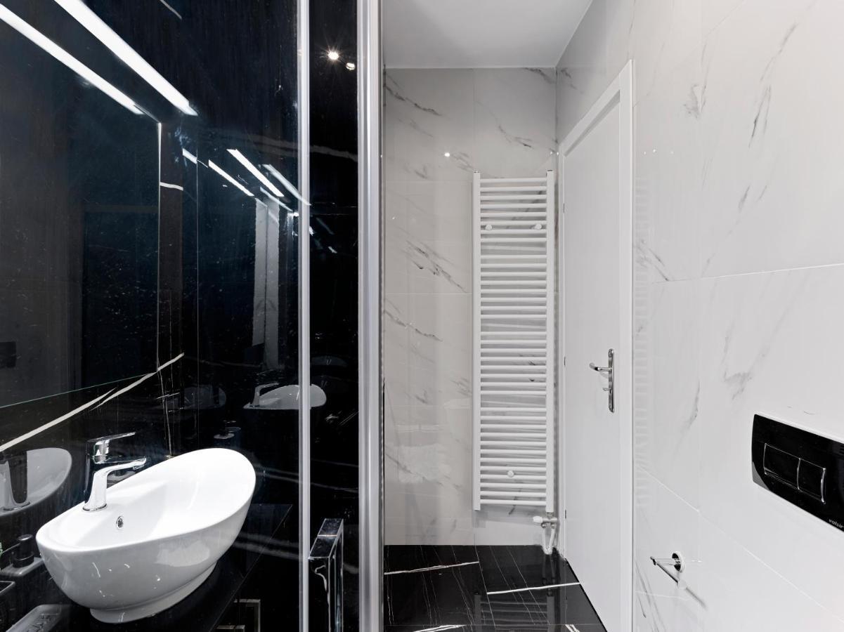 Elegant Apartment In Glyfada Atény Exteriér fotografie